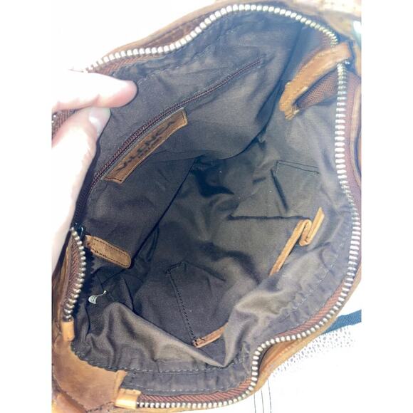 VILENCA HOLLAND SMALL BROWN GENUINE LEATHER CROSSBODY BAG - Picture 8 of 10